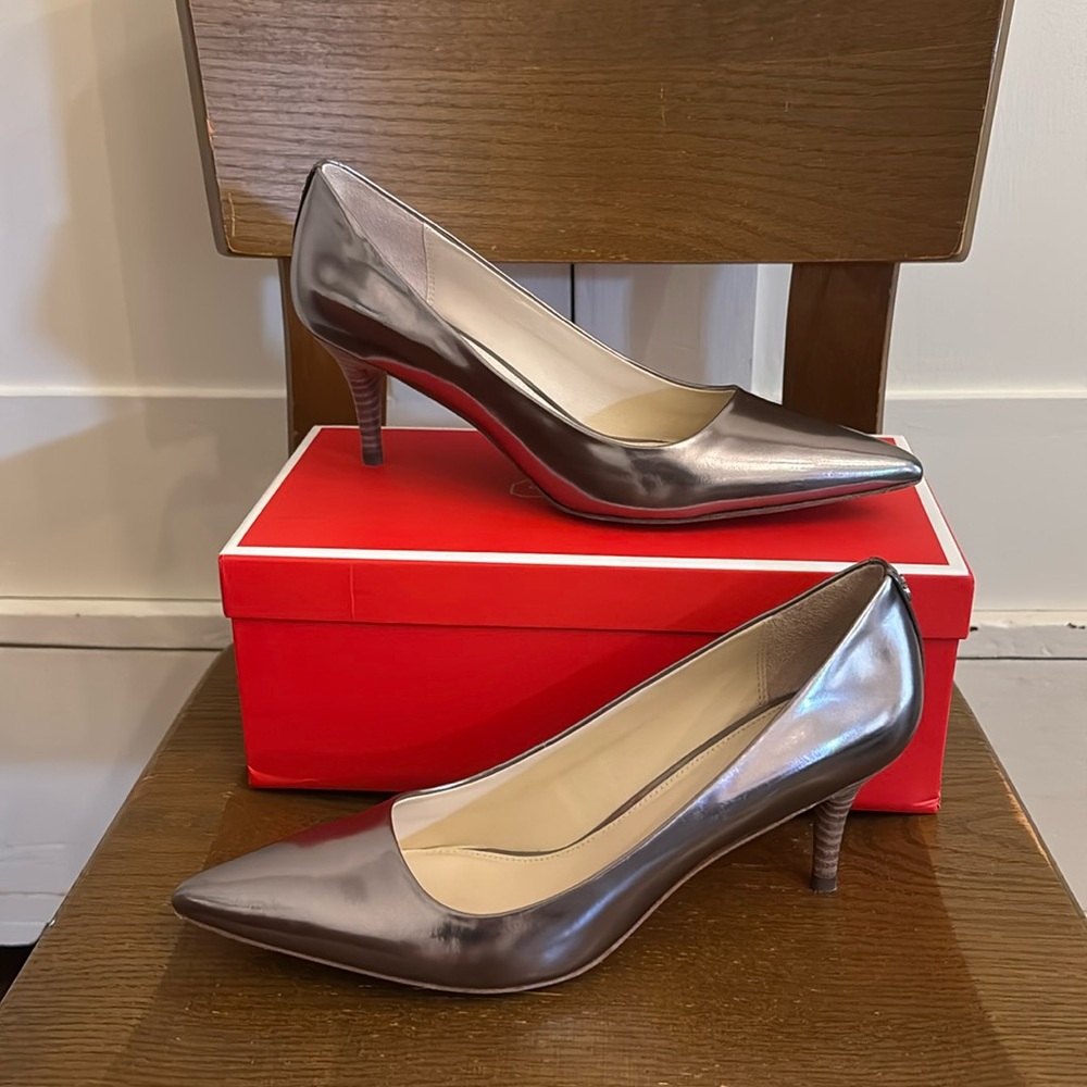 Coach Grand Mirror Metallic Warm Pewter Pumps with Original Red Box - 8
